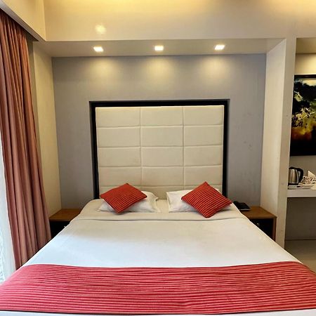Foy'S Lake Resort Chittagong Bagian luar foto