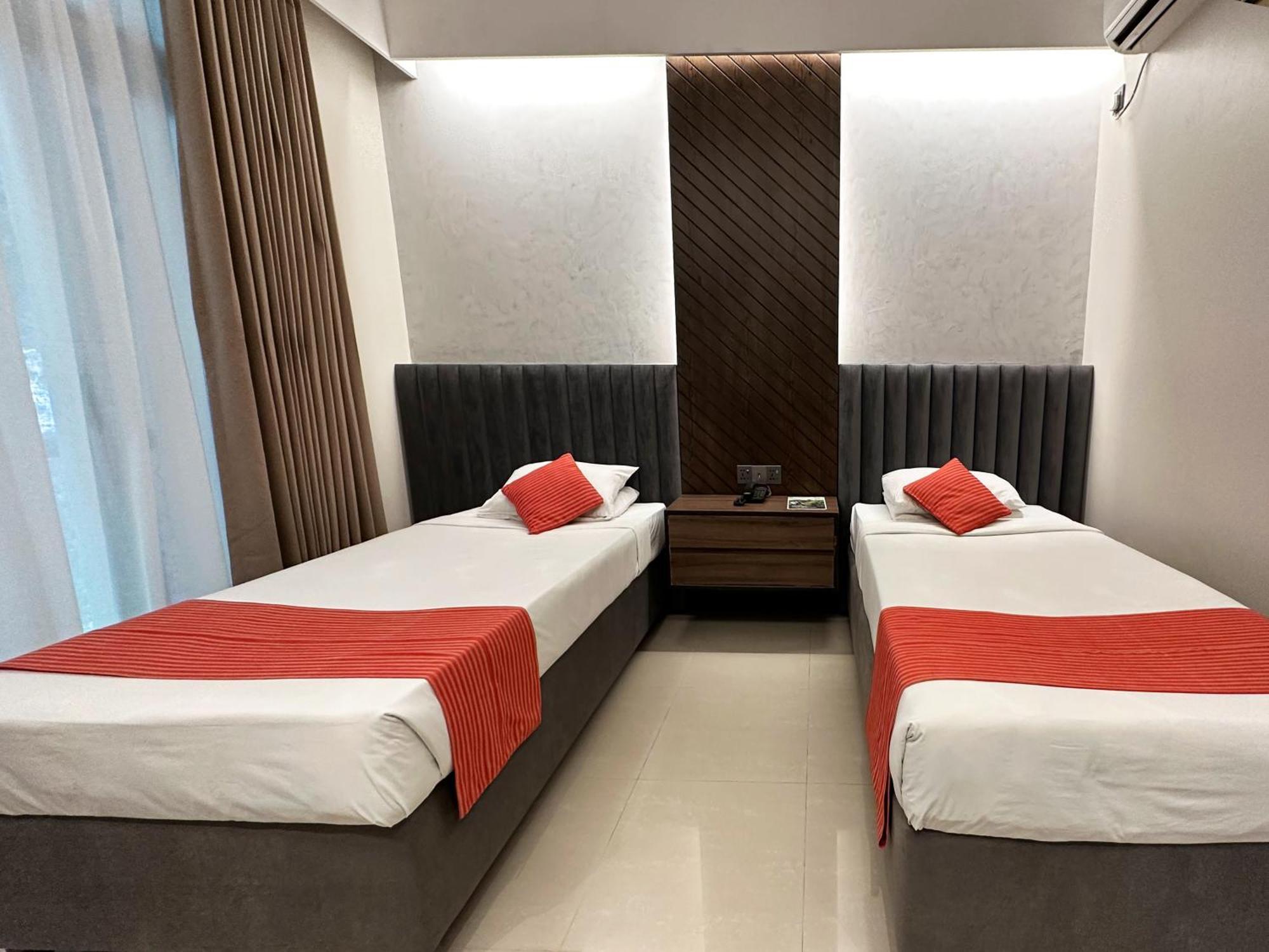 Foy'S Lake Resort Chittagong Bagian luar foto